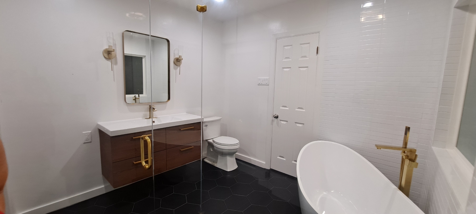 DIY Bathroom Painting Tips for a Professional Finish at Home